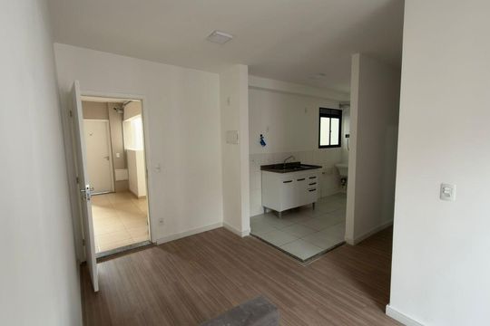 Apartamento para alugar com 2 quartos, 47m² em Jardim Pioneira, Cotia