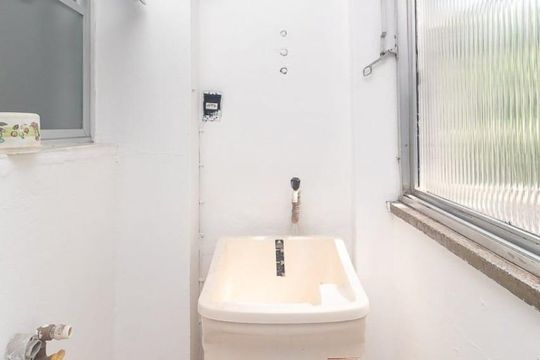 Lavanderia  de apartamento para alugar com 2 quartos, 65m² em Centro Histórico, Porto Alegre