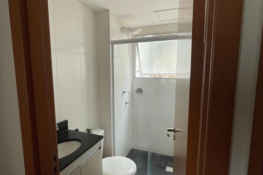 Banheiro de apartamento à venda com 2 quartos, 47m² em Parque das Cachoeiras, Campinas
