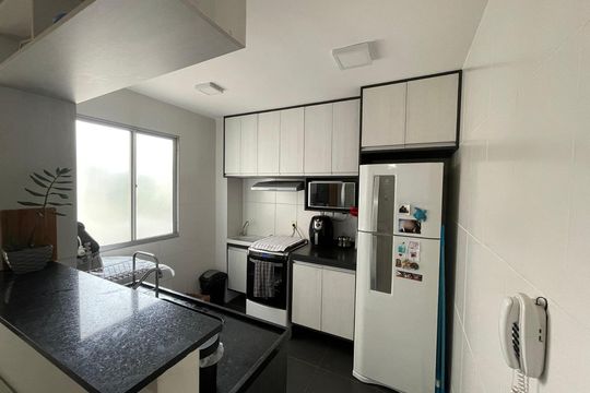 Cozinha de apartamento à venda com 2 quartos, 47m² em Parque das Cachoeiras, Campinas