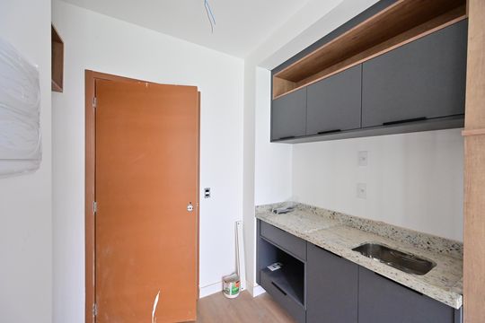 Cozinha de kitnet/studio à venda com 1 quarto, 26m² em São Judas, São Paulo