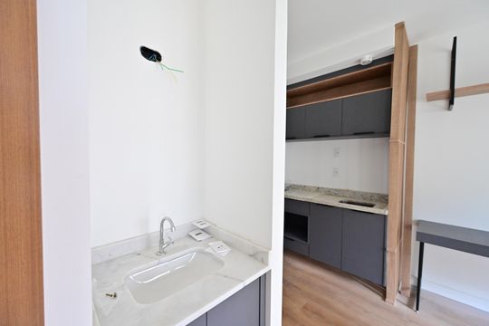 Banheiro Social de kitnet/studio à venda com 1 quarto, 26m² em São Judas, São Paulo