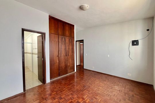Suíte de casa à venda com 3 quartos, 197m² em Chácara da Barra, Campinas