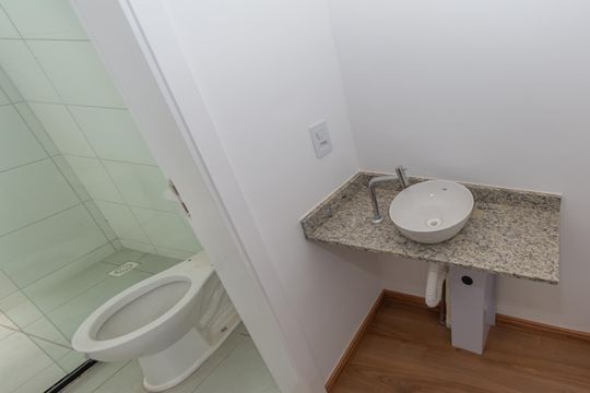 Banheiro da Suíte de apartamento para alugar com 2 quartos, 56m² em Jardim Bela Vista, Sumaré