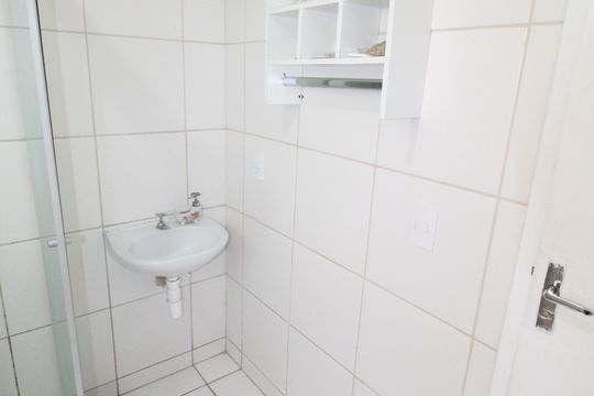 Banheiro de apartamento para alugar com 2 quartos, 50m² em Jardim das Industrias, São José dos Campos