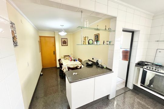 Cozinha de apartamento à venda com 3 quartos, 125m² em Vila Ester (zona Norte), São Paulo