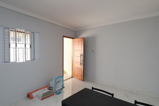 Sala / Cozinha de casa de condomínio para alugar com 2 quartos, 51m² em Tremembé, São Paulo