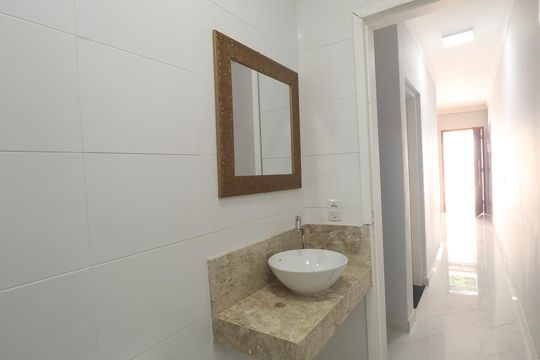 Banheiro da Suíte de casa de condomínio para alugar com 2 quartos, 51m² em Tremembé, São Paulo