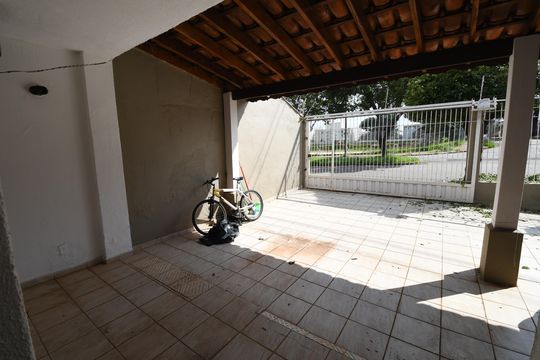 Garagem de casa à venda com 4 quartos, 280m² em Jardim Santa Genebra, Campinas