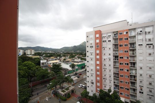 Vista de apartamento à venda com 2 quartos, 55m² em Anil, Rio de Janeiro