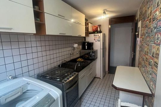Cozinha de apartamento à venda com 3 quartos, 67m² em Jardim Carvalho, Porto Alegre