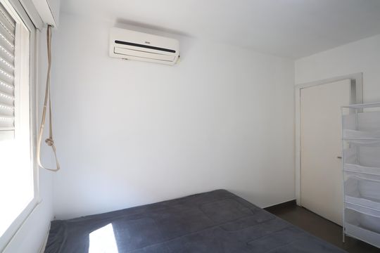 Quarto de apartamento à venda com 1 quarto, 48m² em Centro, Canoas