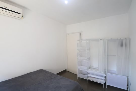 Quarto de apartamento à venda com 1 quarto, 48m² em Centro, Canoas