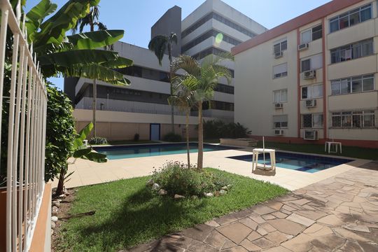 Área comum - Piscina de apartamento à venda com 1 quarto, 48m² em Centro, Canoas