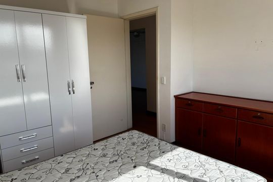 Quarto de apartamento à venda com 2 quartos, 70m² em Centro Histórico, Porto Alegre