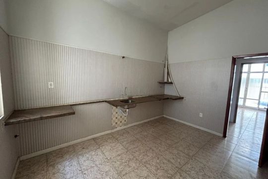 Cozinha de casa para alugar com 4 quartos, 150m² em Brasil, Uberlândia