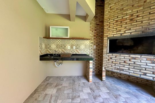 Área gourmet de casa de condomínio para alugar com 4 quartos, 385m² em Rio Tavares, Florianópolis
