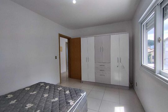 Quarto 2 de apartamento para alugar com 2 quartos, 63m² em Vila Nova, Novo Hamburgo