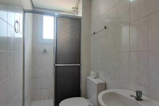 Banheiro  de apartamento para alugar com 2 quartos, 63m² em Vila Nova, Novo Hamburgo