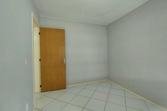 Quarto 1 de apartamento para alugar com 2 quartos, 55m² em Vila Nova, Novo Hamburgo