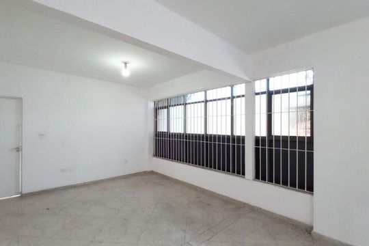 Casa para alugar com 3 quartos, 220m² em Vila Congonhas, São Paulo