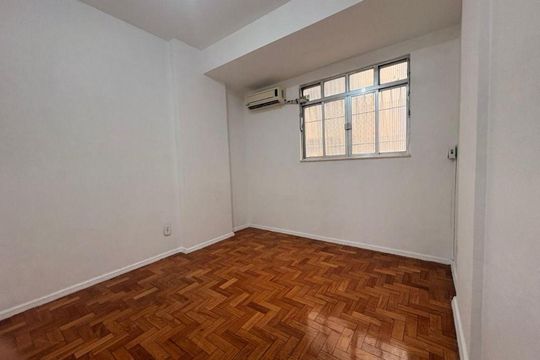Apartamento à venda com 5 quartos, 160m² em Icaraí, Niterói