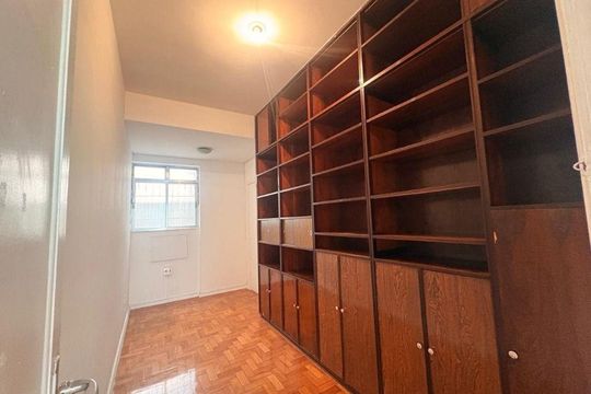 Apartamento à venda com 5 quartos, 160m² em Icaraí, Niterói