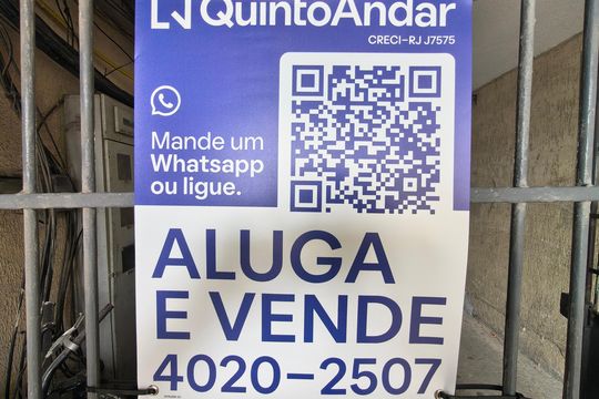 Placa de apartamento para alugar com 2 quartos, 49m² em Gardênia Azul, Rio de Janeiro