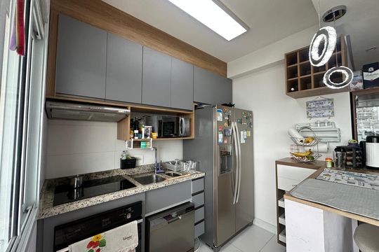 Cozinha de apartamento à venda com 2 quartos, 69m² em Alphaville Empresarial, Barueri