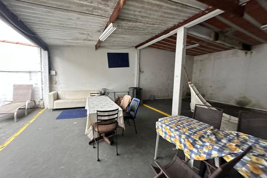 Quintal de casa para alugar com 3 quartos, 350m² em Jardim Timbauhy, Barueri