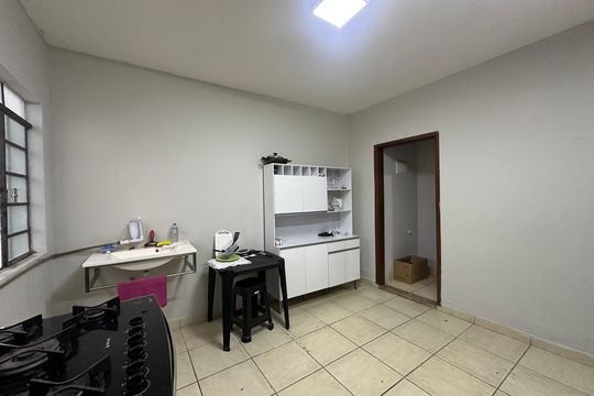 Cozinha de casa para alugar com 3 quartos, 350m² em Jardim Timbauhy, Barueri