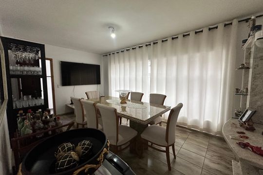Casa para alugar com 3 quartos, 350m² em Jardim Timbauhy, Barueri