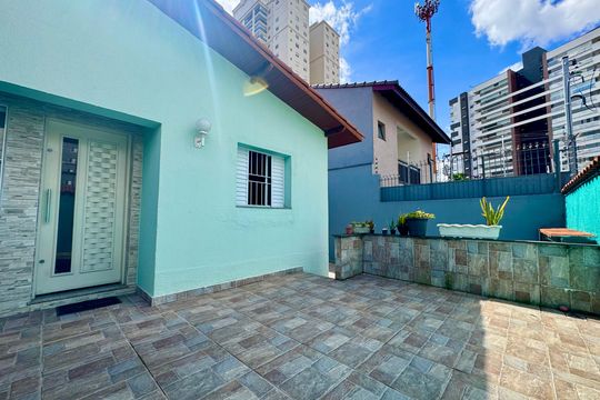 Quintal de casa à venda com 3 quartos, 180m² em Vila Rosalia, Guarulhos