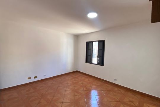 Suíte de casa para alugar com 1 quarto, 105m² em Santo Antônio, Osasco