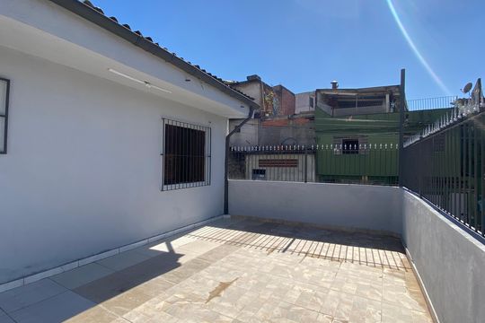 Varanda de casa para alugar com 1 quarto, 105m² em Santo Antônio, Osasco