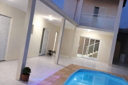 Área externa de casa à venda com 4 quartos, 288m² em Horto Santo Antonio, Jundiaí