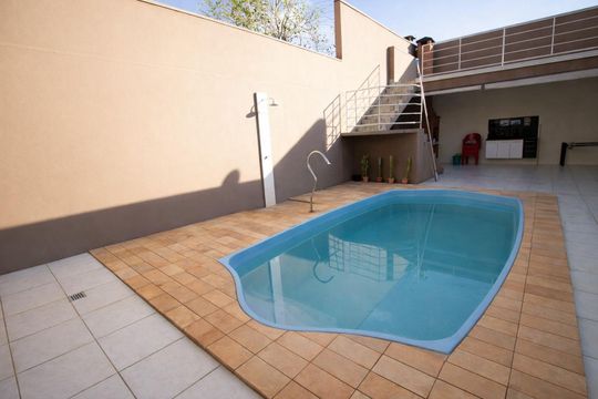 Área externa de casa à venda com 4 quartos, 288m² em Horto Santo Antonio, Jundiaí