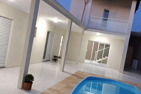 Área externa de casa à venda com 4 quartos, 288m² em Horto Santo Antonio, Jundiaí