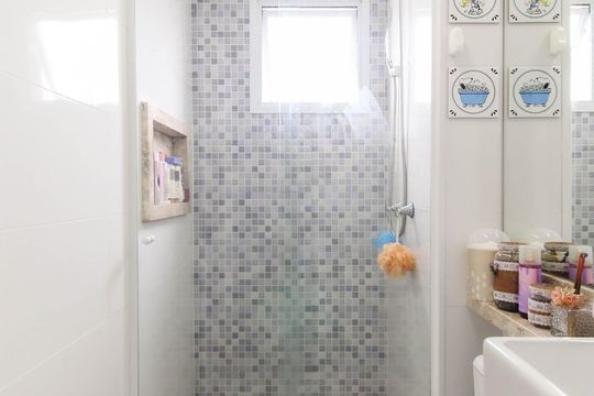 Banheiro de apartamento à venda com 2 quartos, 52m² em Vila Santana, São Paulo