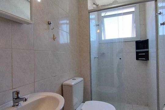 Banheiro de apartamento para alugar com 2 quartos, 63m² em Vila Nova, Novo Hamburgo
