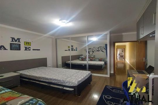 Casa à venda com 3 quartos, 150m² em Jardim Santa Cruz (Campo Grande), São Paulo