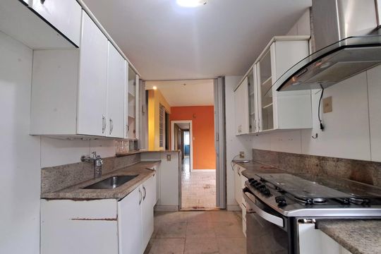 Apartamento à venda com 4 quartos, 130m² em Serra, Belo Horizonte