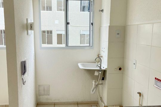 Área de Serviço de apartamento para alugar com 2 quartos, 42m² em Jardim Alvorada, Nova Iguaçu
