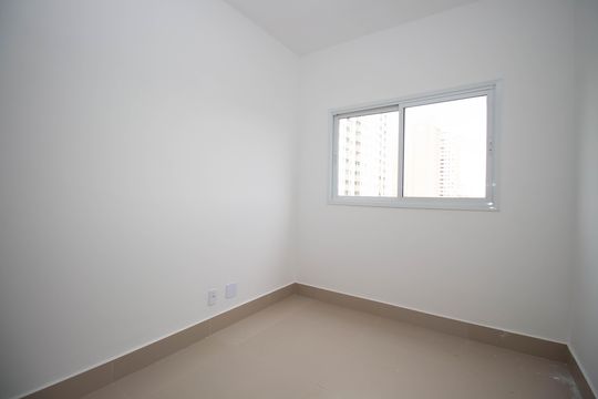 Quarto de apartamento para alugar com 2 quartos, 60m² em Qi 416, Brasília