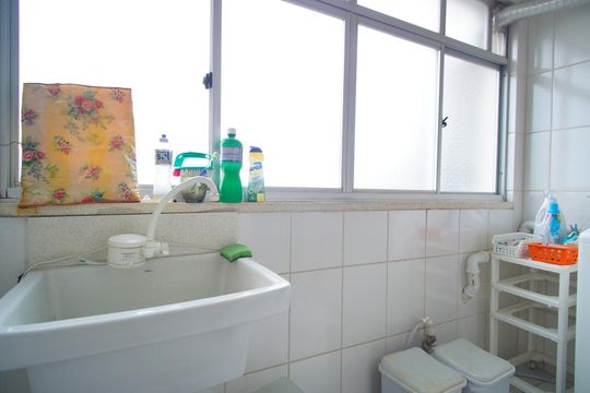 Área de Serviço de apartamento para alugar com 3 quartos, 90m² em Floresta, Porto Alegre