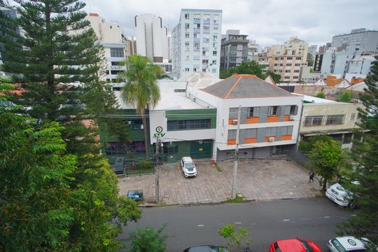 Quarto 1 - Vista de apartamento para alugar com 3 quartos, 90m² em Floresta, Porto Alegre