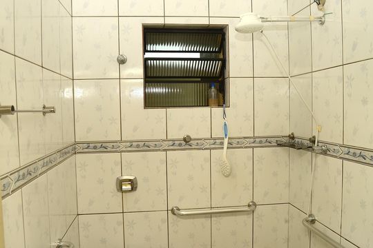 Banheiro de casa à venda com 3 quartos, 360m² em Dom Silverio, Belo Horizonte