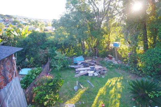 Quintal de casa à venda com 2 quartos, 150m² em Santo Andre, São Leopoldo