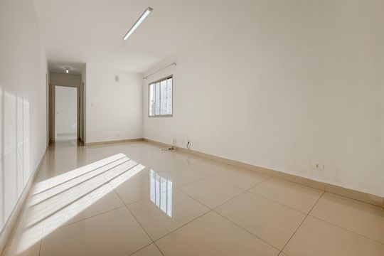 Apartamento para alugar com 3 quartos, 73m² em Vila Monumento, São Paulo
