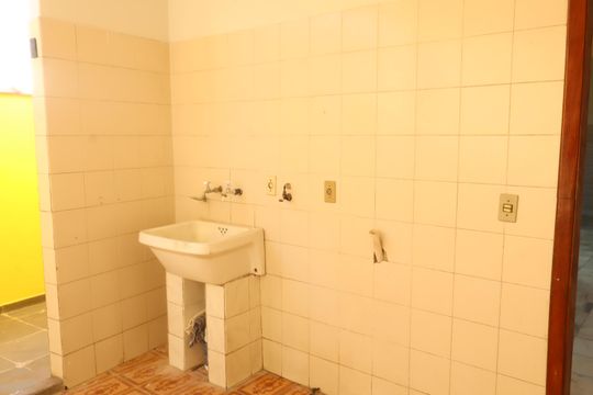 Área de Serviço de casa à venda com 3 quartos, 215m² em Jardim Ibitirama, São Paulo
